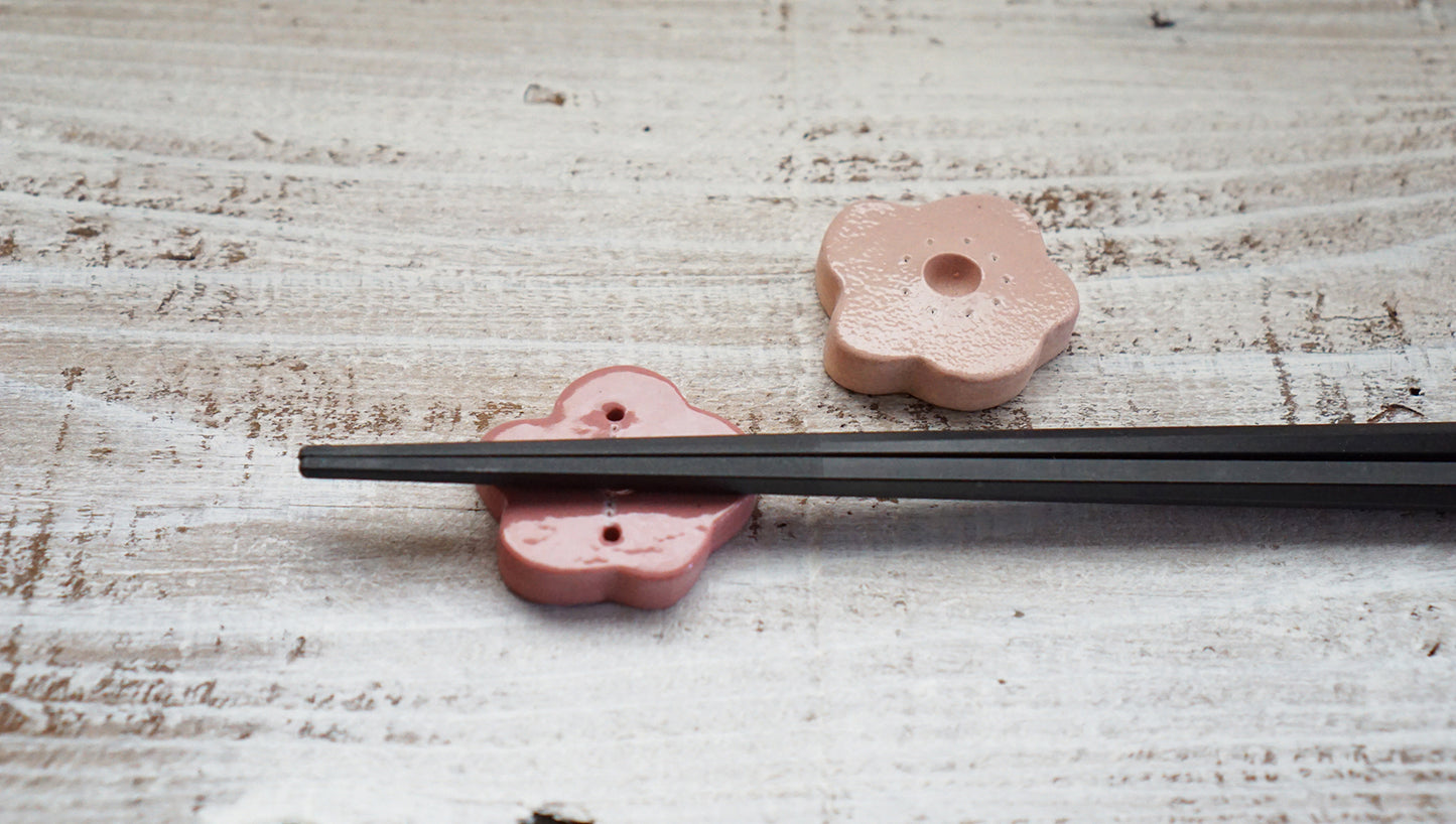 お花の箸置き　２個セットE（陶器）
