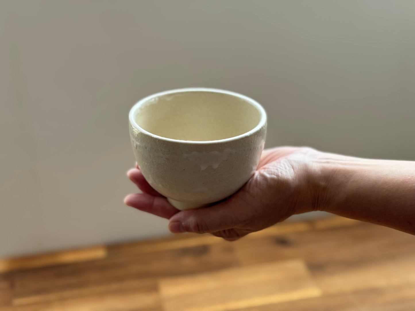 秋の白いお茶碗セット